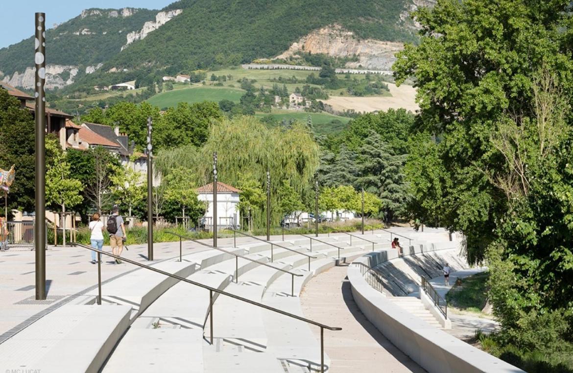 La Fabrique Centre Ville - Berges Du Tarn Millau Exterior photo